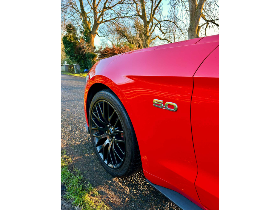 2017 Ford Mustang FASTBACK 5.0L V8 6SPEED 2DR €49,995
