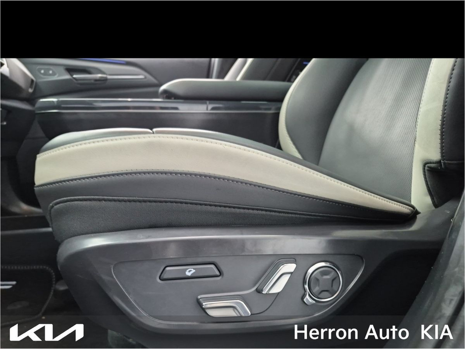 2026 Kia EV5 - image 16