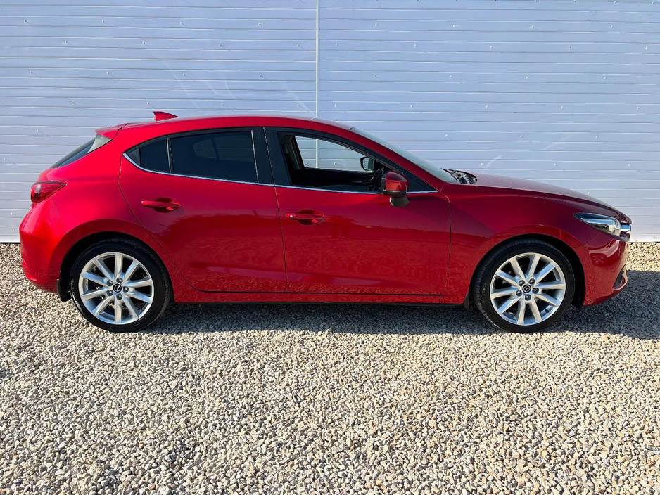 2017 Mazda Mazda3 - image 5