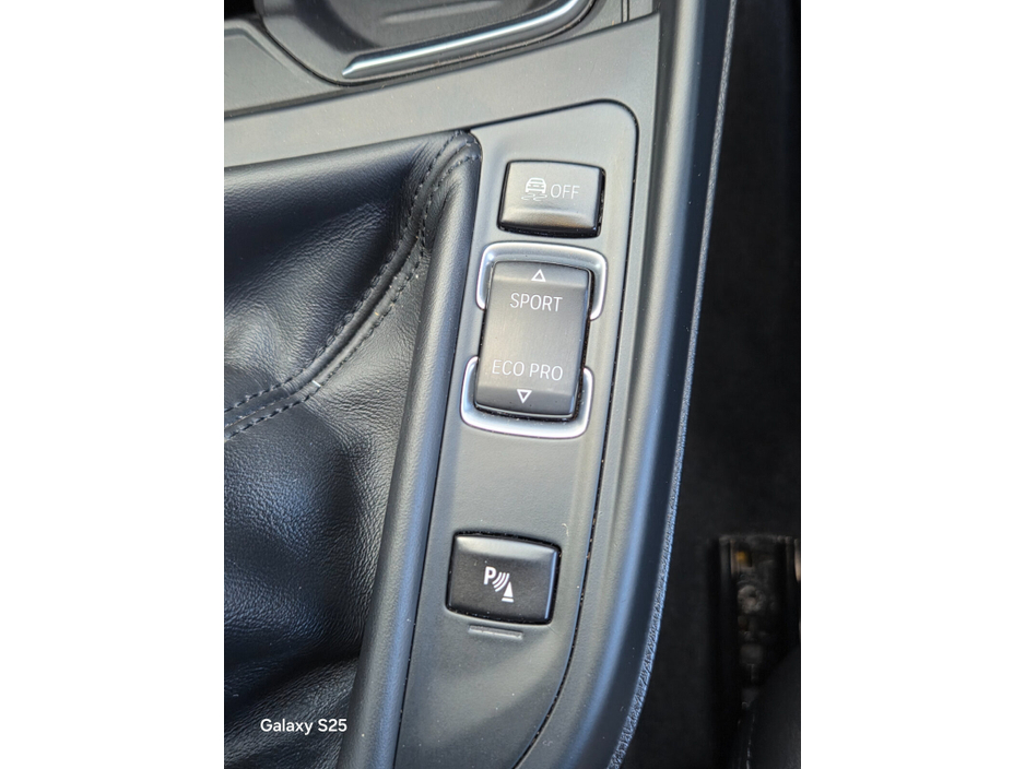 2014 BMW 1 Series - image 18