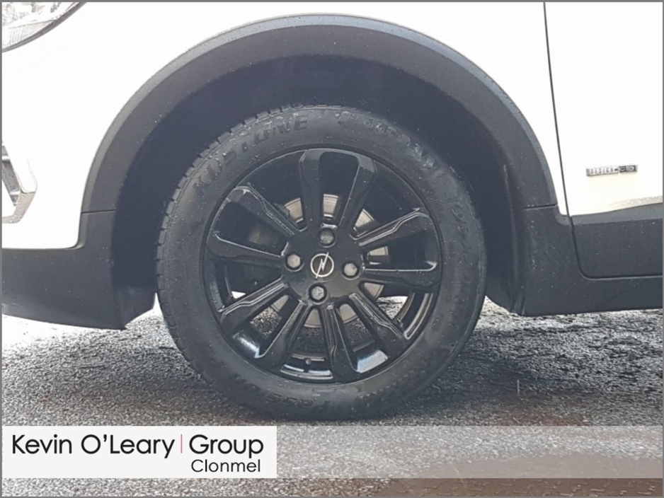 2023 Opel Crossland SRI 1.2i 83PS 5 Speed €19,995