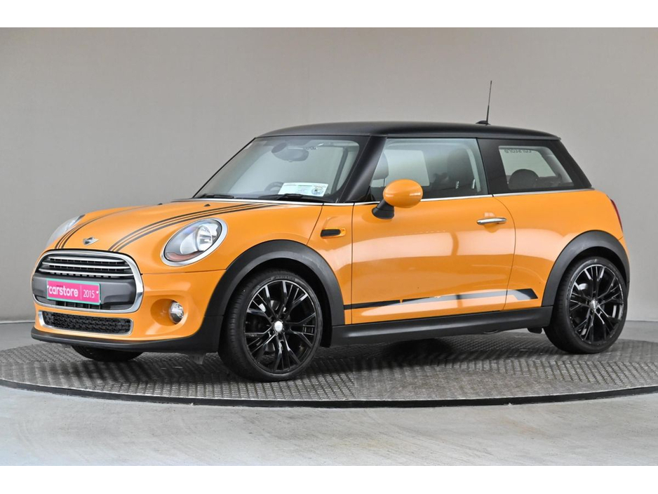 2015 MINI Hatch - image 4