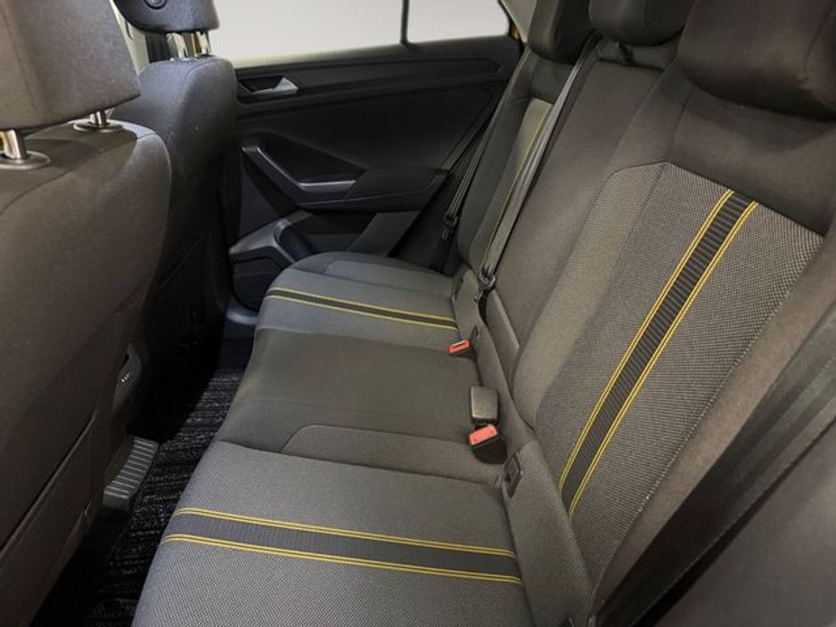 2020 Volkswagen T-Roc - image 16