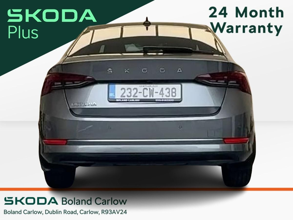 2023 Skoda Octavia - image 12