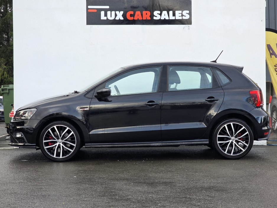 2015 Volkswagen Polo  €13,950