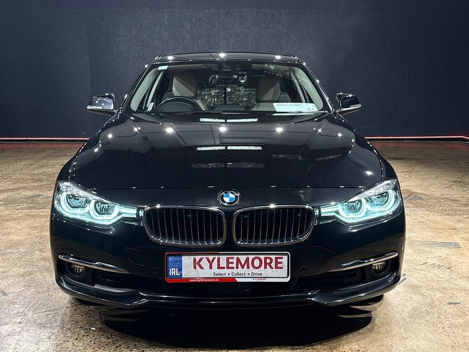 2016 BMW 3 Series - image 8