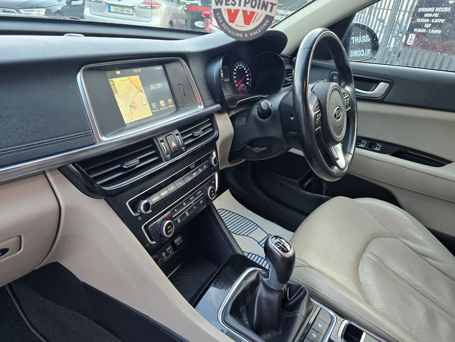 2018 Kia Optima - image 16