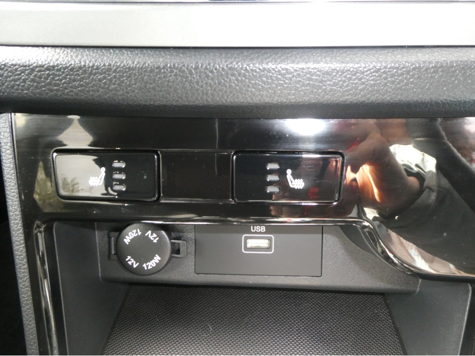 2023 Ssangyong Korando - image 24