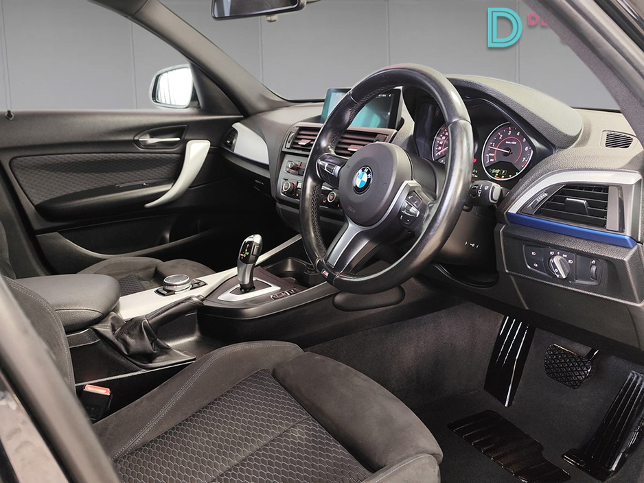 2015 BMW 1 Series - image 17