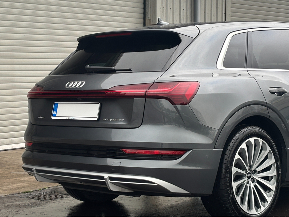 2021 Audi e-tron - image 6