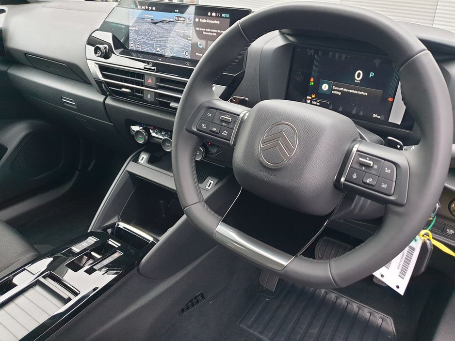 2026 Citroen C4 - image 25