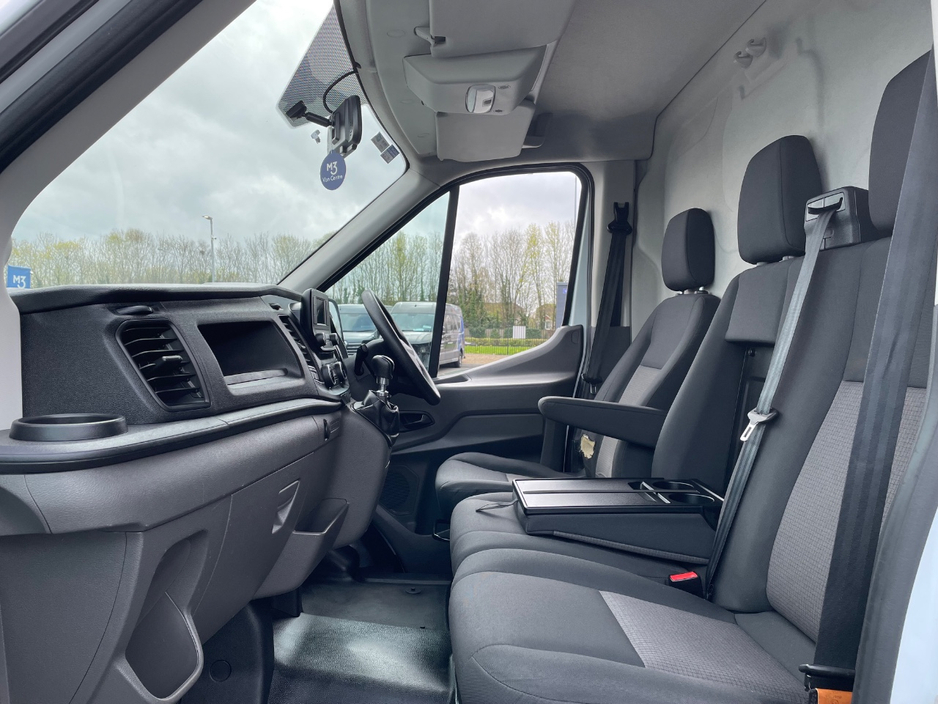 2024 Ford Transit - image 12