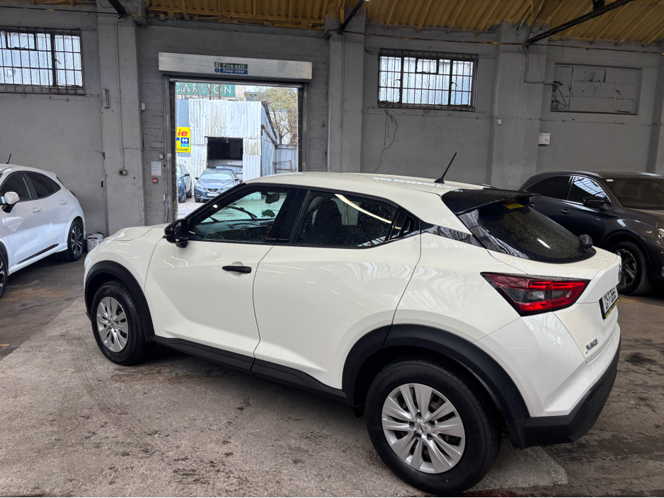 2021 Nissan Juke - image 5