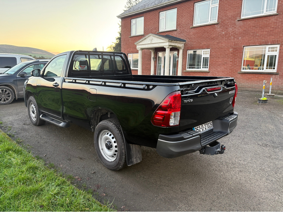 2025 Toyota Hilux 2.8 Single Cab ACTIVE 4x4 Pick Up