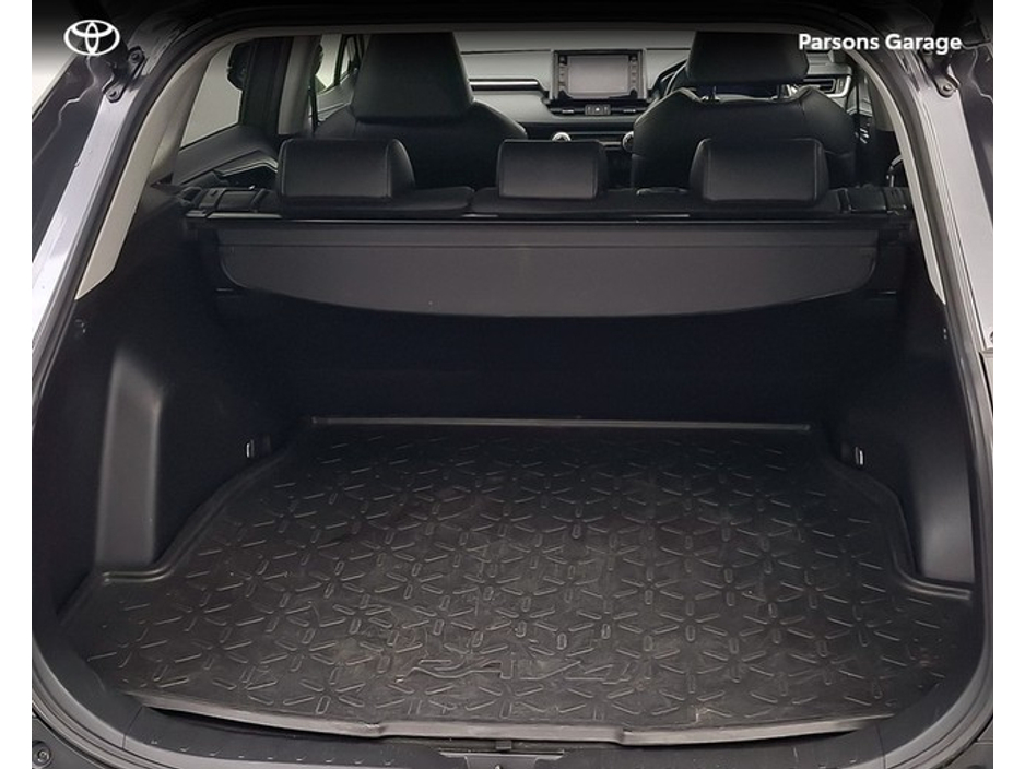 2022 Toyota Rav4 - image 13