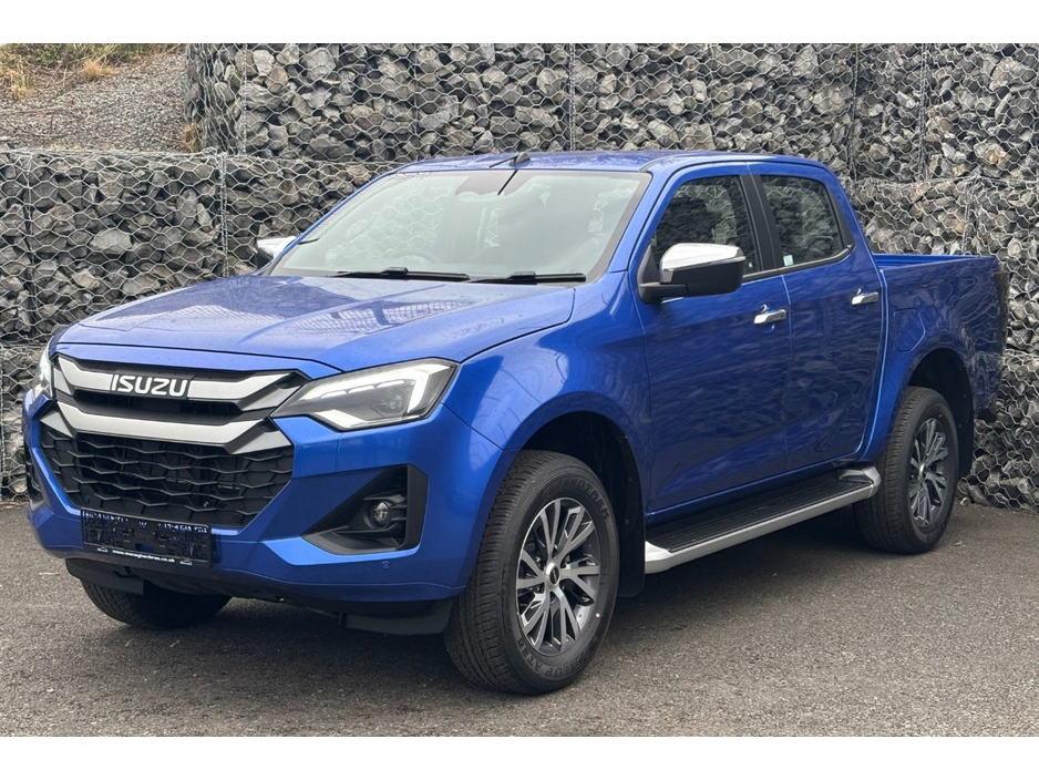2025 Isuzu D-MAX - image 7