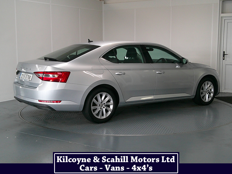 2022 Skoda Superb AMBITION 2.0 TDI 150HP 5DR