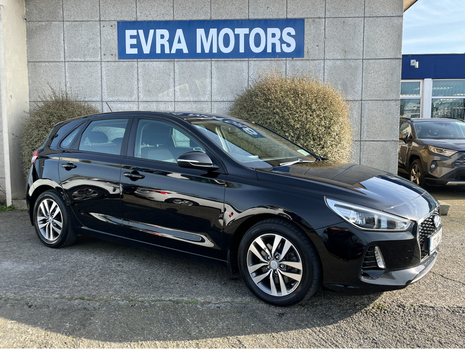 2017 Hyundai i30 - image 3