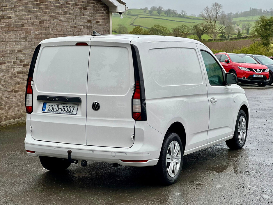 2023 Volkswagen Caddy - image 7