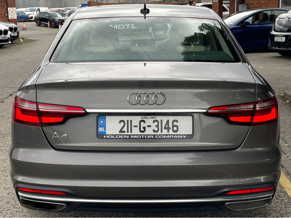 2021 Audi A4 - image 10
