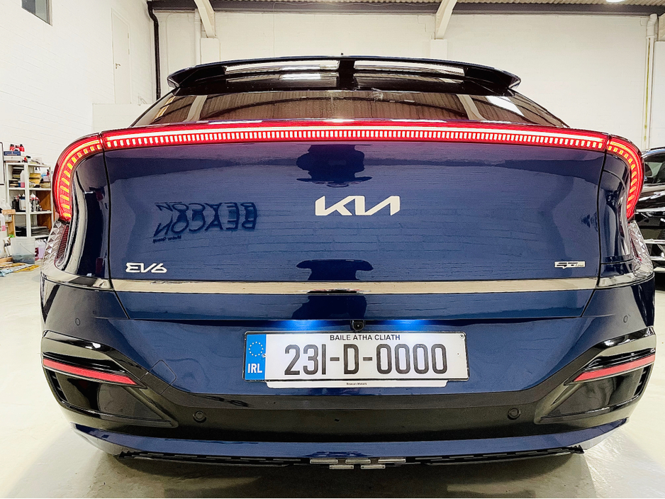 2023 Kia EV6 - image 8