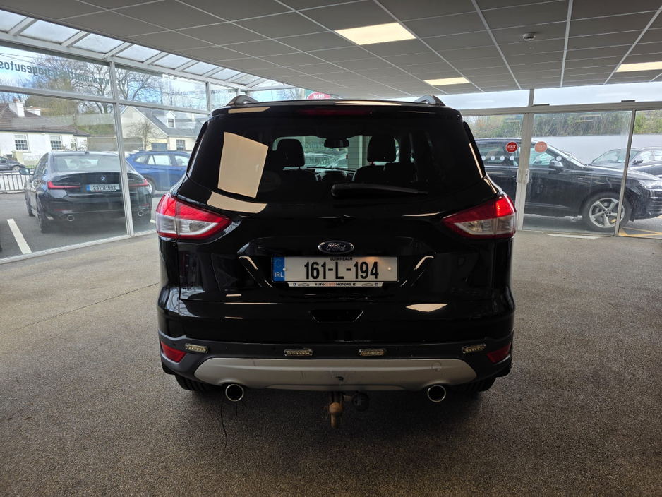 2016 Ford Kuga - image 8