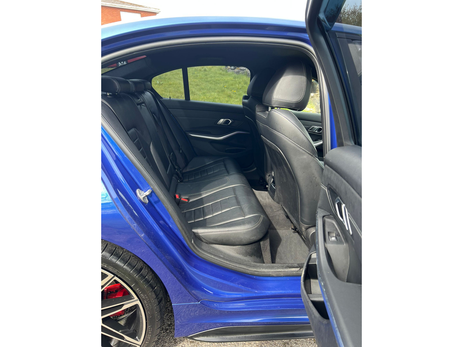 2019 BMW 3 Series - image 21