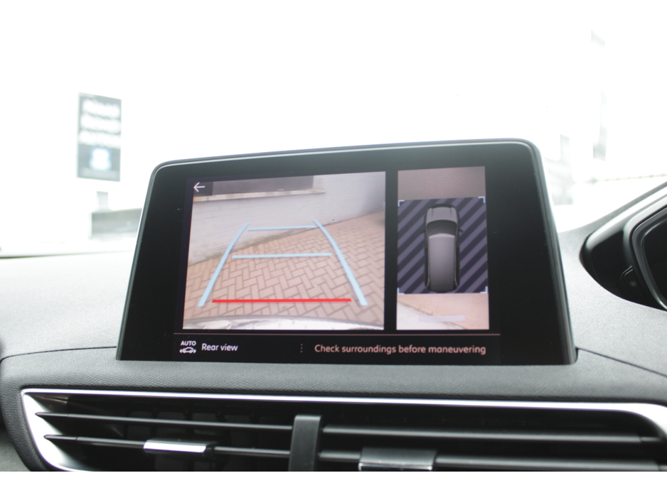 2018 Peugeot 5008 - image 15