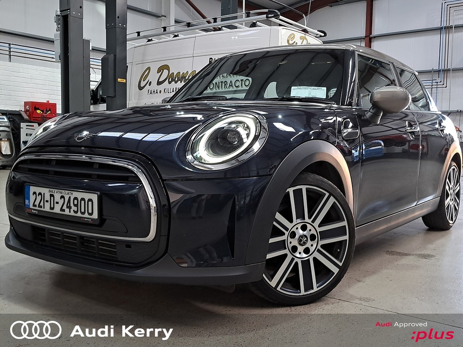 2022 MINI Cooper - image 25