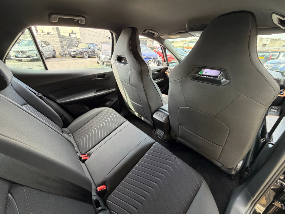 2025 Cupra Born - image 22