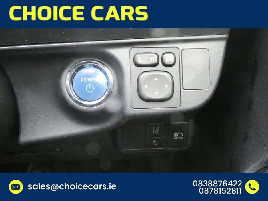 2017 Toyota Aqua - image 10