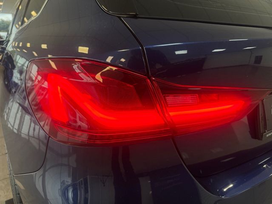 2020 BMW 1 Series - image 19