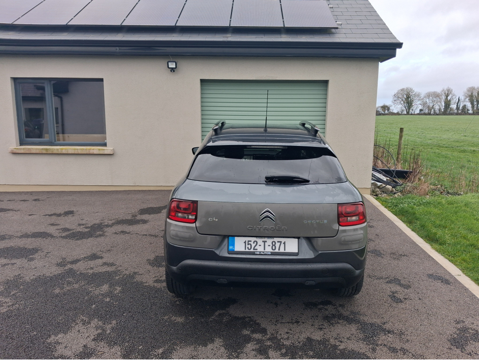 2015 Citroen C4 Cactus BLUE HDI 100 4DR €8,950