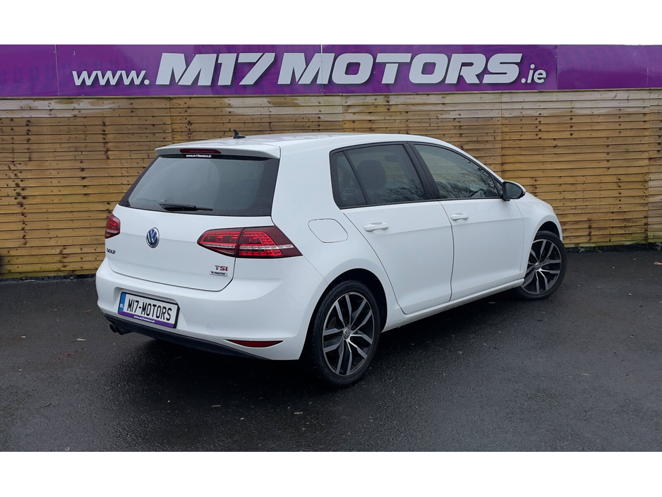 2017 Volkswagen Golf - image 6