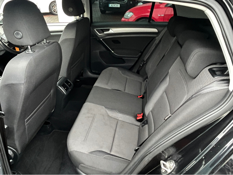 2015 Volkswagen Golf DBA-AUCJZ €13,500