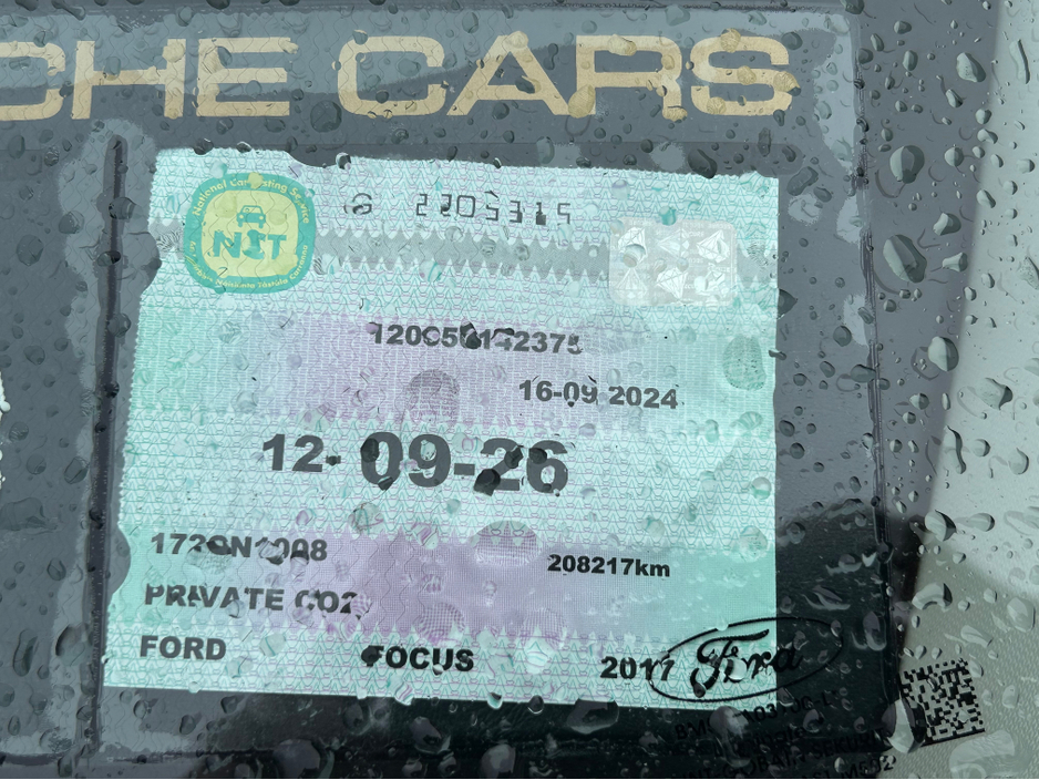 2017 Ford Focus - image 25