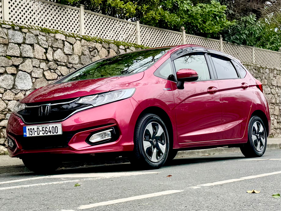 2019 Honda Fit HYBRID!!HIGH SPEC!!ONLY 18K MLS!! €14,900