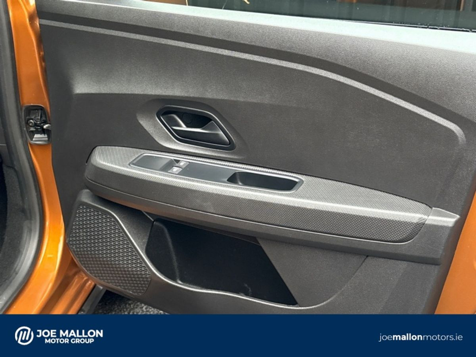 2022 Dacia Sandero Stepway TCe 100 LPG STEPWAY Essential