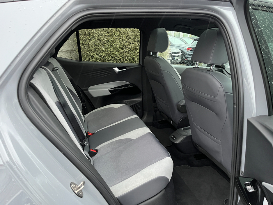 2021 Volkswagen ID.3 - image 8