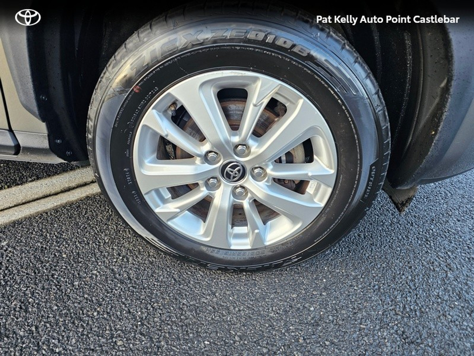 2023 Toyota Yaris Cross YARIS CROSS LUNA €27,900