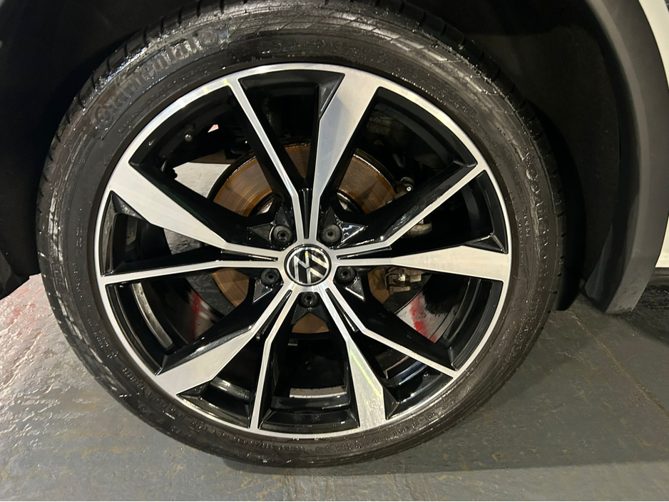 2023 Volkswagen Tiguan R-LINE 1.4 TSI PHEV S- DSG €38,950