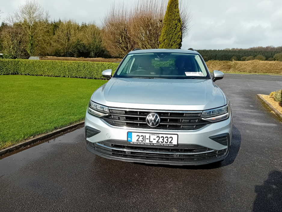 2023 Volkswagen Tiguan LIFE 2.0 TDI MANUAL 6SPEED FWD 122BHP 5