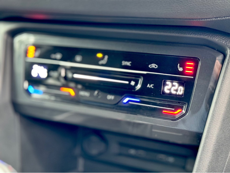 2023 Volkswagen Tiguan - image 17