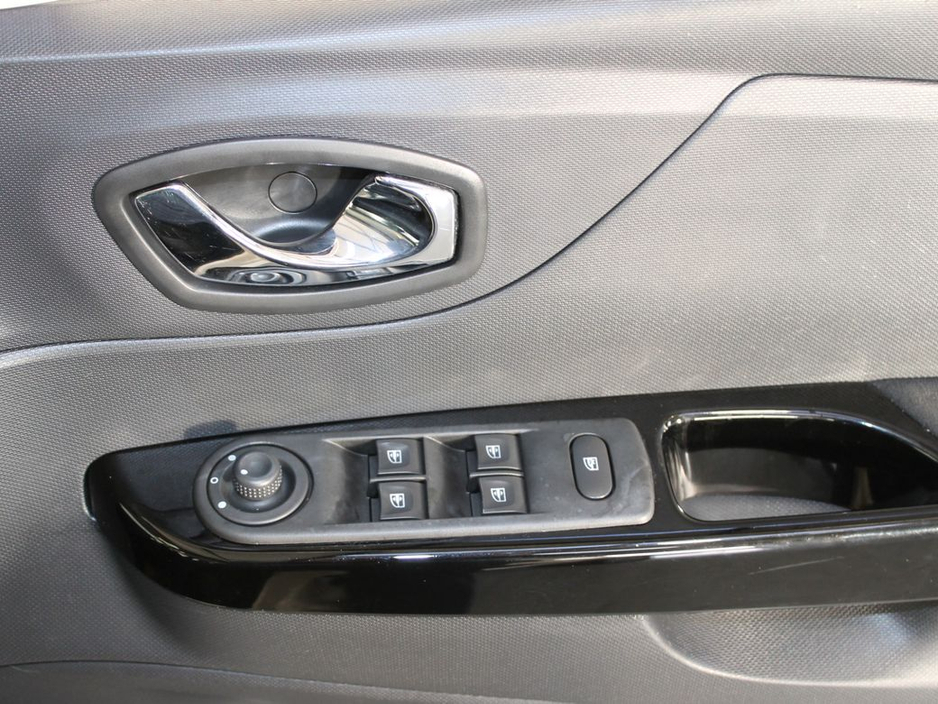 2016 Renault Captur Intense 1.5 DCI 90 EU6M 4DR €9,499