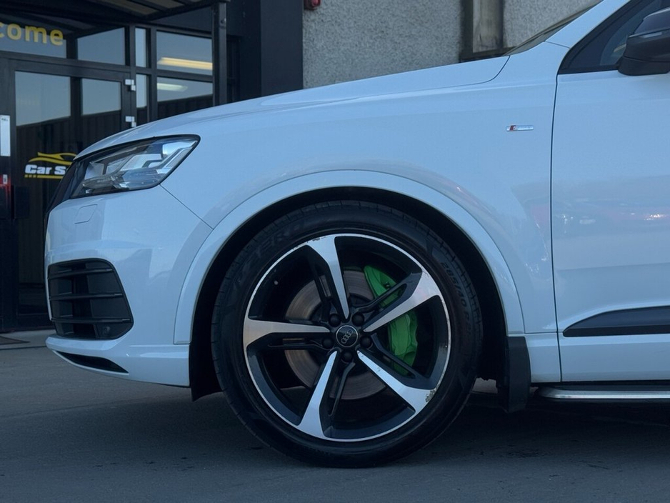 2019 Audi Q7 - image 7