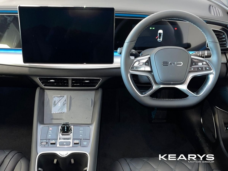 2025 BYD Sealion 7 - image 17