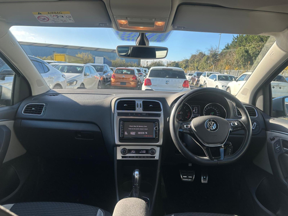 2016 Volkswagen Polo - image 16