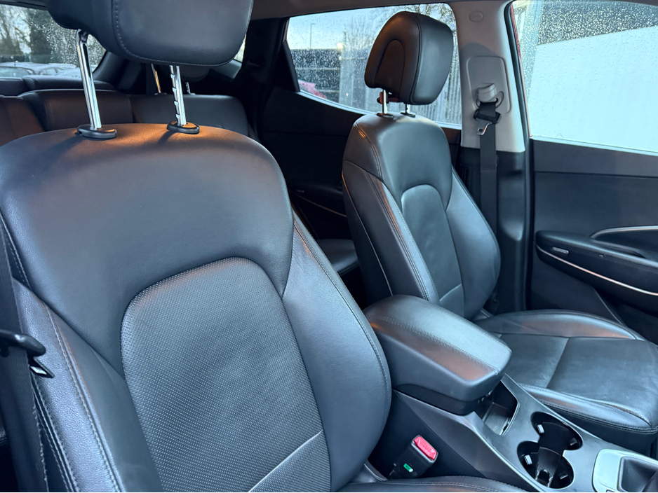 2017 Hyundai Santa Fe 2.2D EXECUTIVE 4WD 5DR €14,950