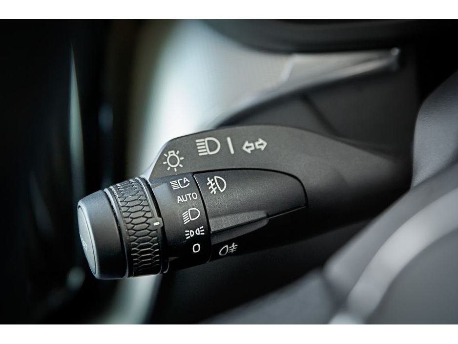 2023 Volvo XC60 - image 31