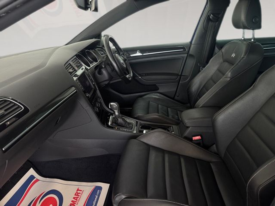 2016 Volkswagen Golf - image 17